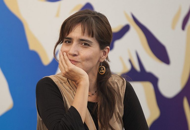 La poesía es un saber oscuro, una conversación en la penumbra | Entrevista a Alma Karla Sandoval, acerca de Desde el corazón siberiano