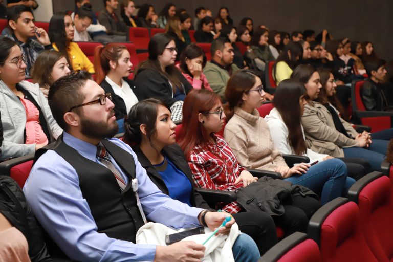 Realiza Autónoma de Aguascalientes Seminario de Investigación y de Productos Académicos 