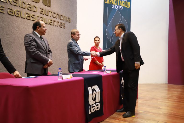 83% del personal de la UAA recibió capacitación y actualización