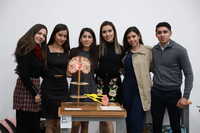 Muestra departamental de carteles y material didáctico en el área de morfología