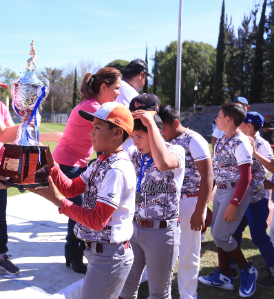 Premian a ganadores del Segundo Torneo de Beisbol y Softbol Infantil 2019 en Aguascalientes