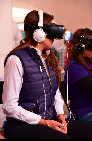 Usan realidad virtual para hacer conciencia sobre el acoso a mujeres en Aguascalientes