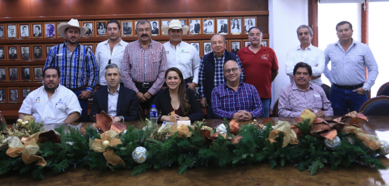 Se reúnen ganaderos con alcaldesa de Aguascalientes