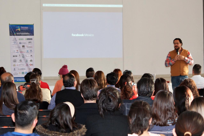Más de 600 asistentes a curso Impulsa Facebook