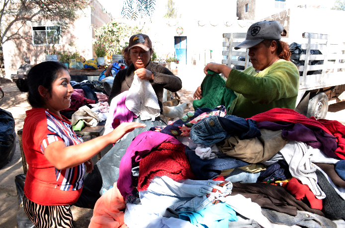 Entregan más de dos toneladas de prendas invernales donadas en Aguascalientes