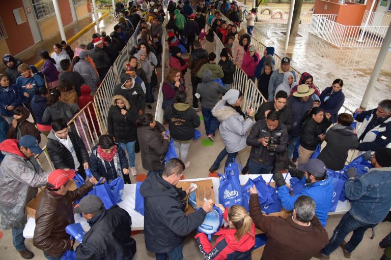 DIF estatal emprende gira por colonias para entregar dos mil pavos