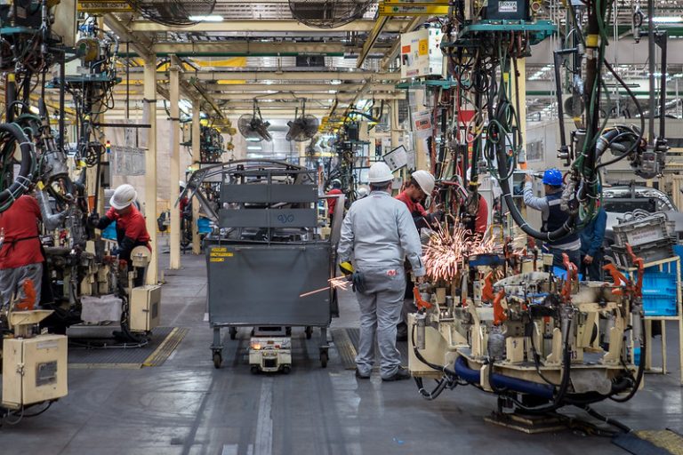 El ICE del Comercio reportó un incremento de 1.6 puntos durante marzo