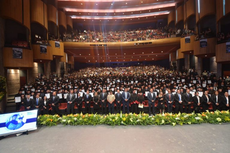 Entrega Politécnica de Aguascalientes títulos a 501 profesionistas   
