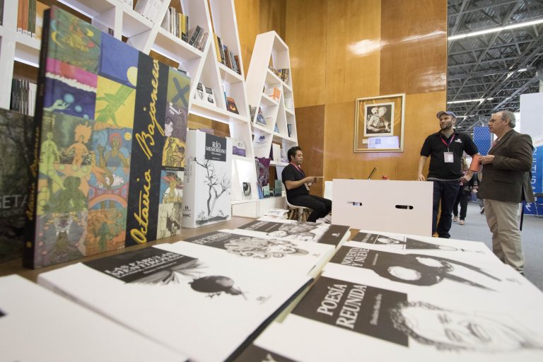 Autónoma de Aguascalientes aborda vida del pintor José Zúñiga en la FIL Guadalajara