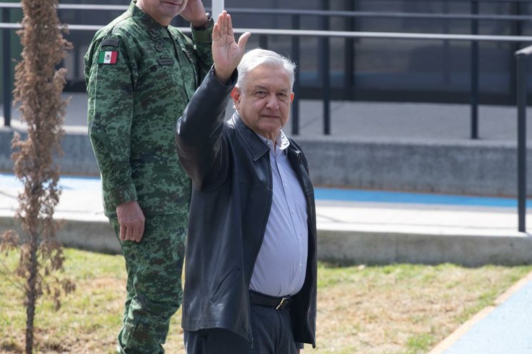 Un año de gracia para el presidente López / Bravuconadas 