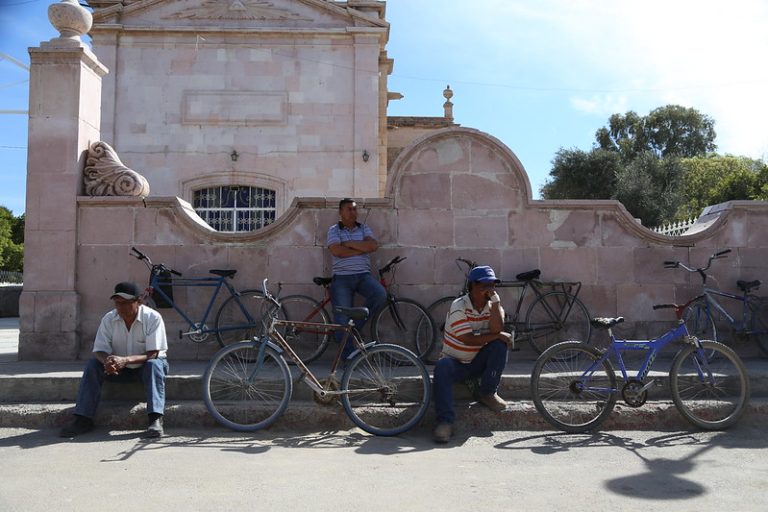 Crisis financiera y de recursos humanos en El Llano