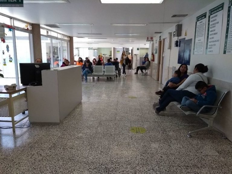 Los no derechohabientes pagarán más por atención en el IMSS en 2020