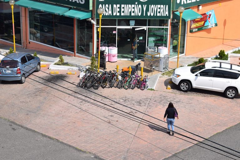 Necesaria, la regulación de casas de empeño