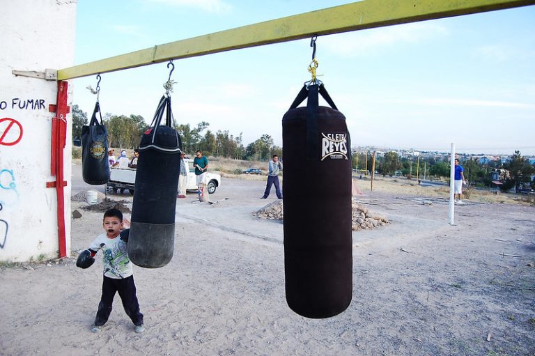 Boxeo rosa/ Marca textos