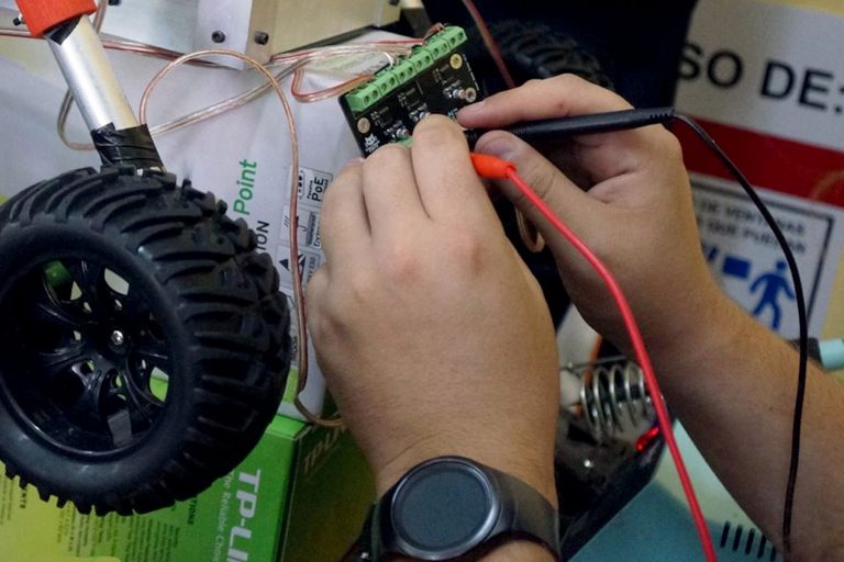 Participan estudiantes de bachillerato en concurso espacial