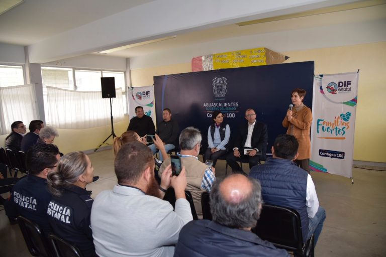Arranca programa Familias Fuertes en Valle de los Cactus, Aguascalientes