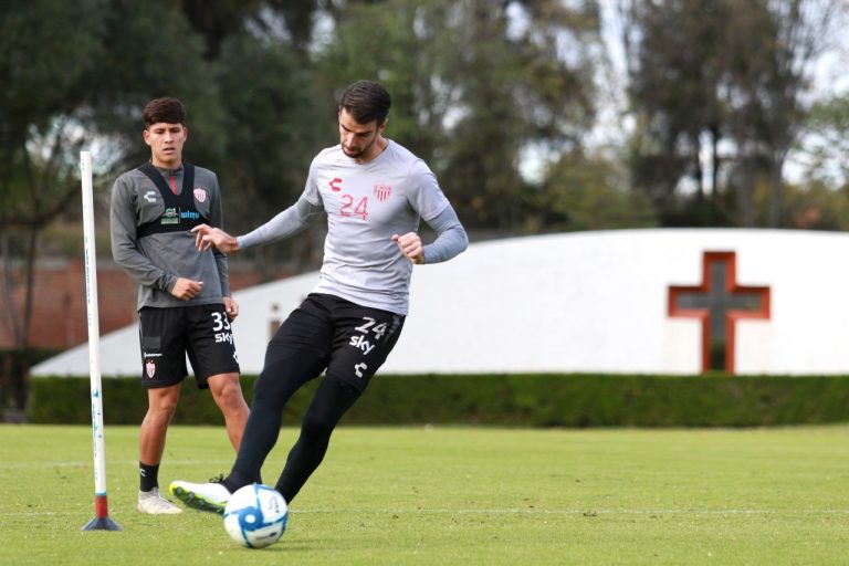 Necaxa tiene que hacer un gran grupo