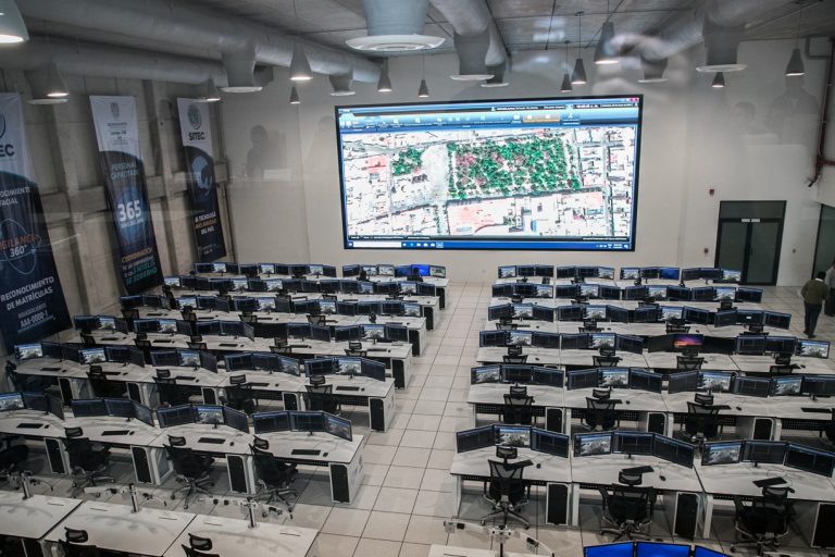 Equiparán transporte con cámaras, cobro electrónico y botón de pánico