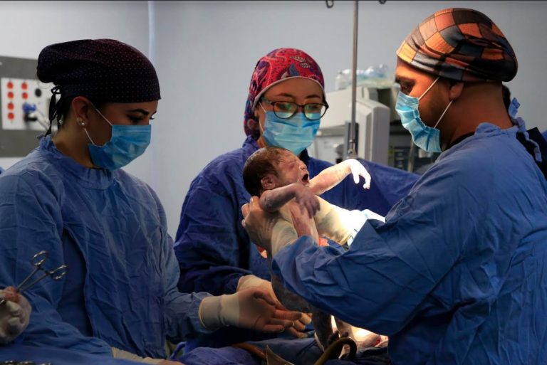Fue niño, primer nacido en el IMSS en 2020