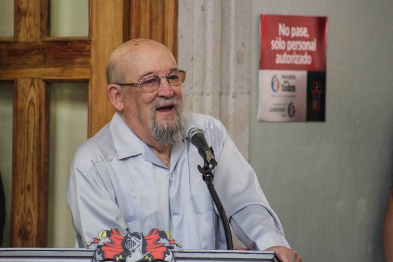 Un alumno a su querido Luis Felipe San José y González