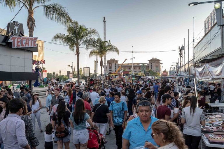 Remodelan espacios más visitados de la FNSM