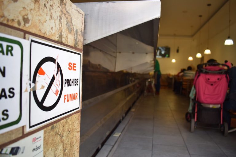 Foro sobre Ley Antitabaco, en el vestíbulo del Congreso 