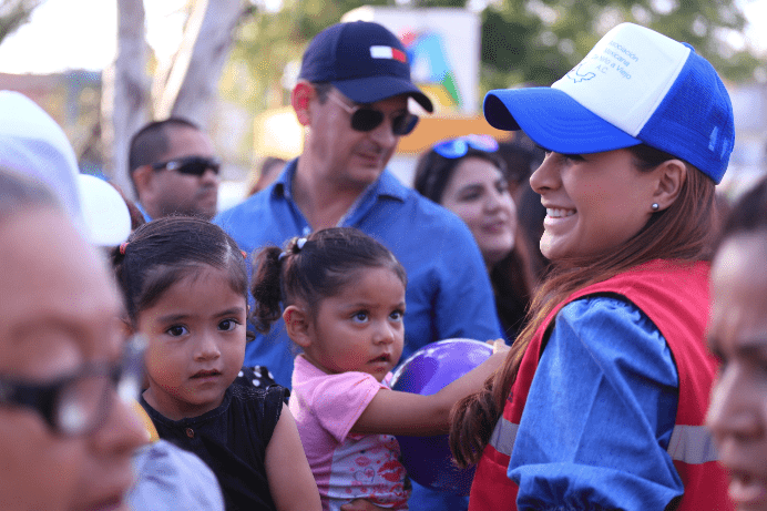 Entrega Teresa Jiménez apoyos al oriente de la capital de Aguascalientes