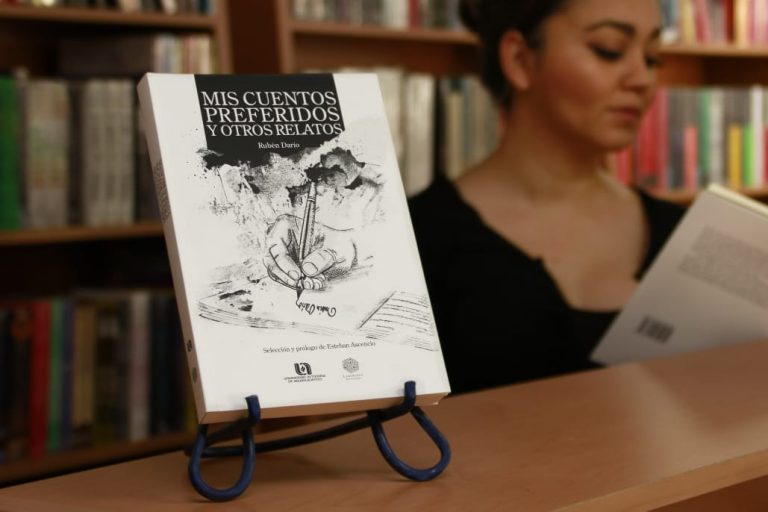 UAA participa en la Feria Internacional del Libro del Palacio de Minería