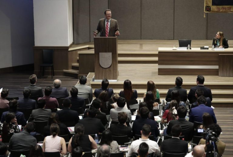 Proponen desaparecer de la Constitución la calumnia electoral en relación con la labor periodística
