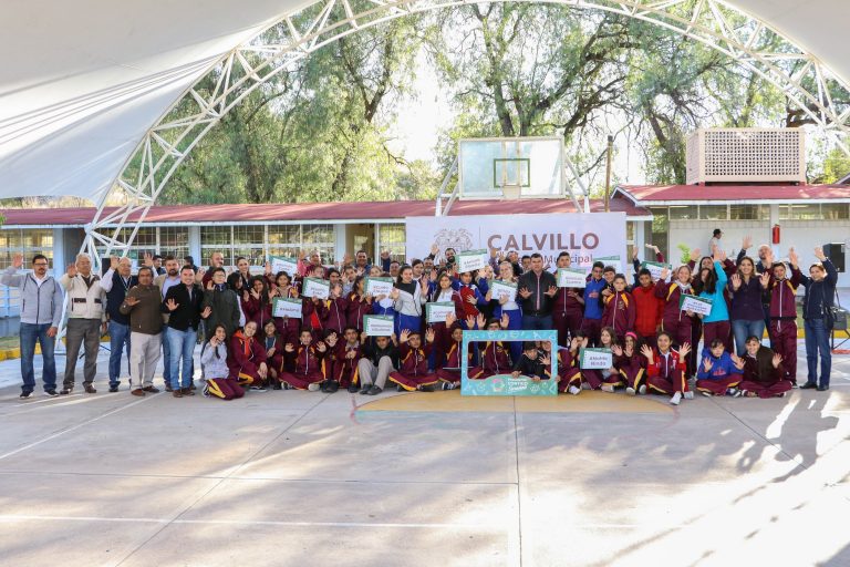 Inició en Calvillo el programa Presidente Contigo en Secundarias