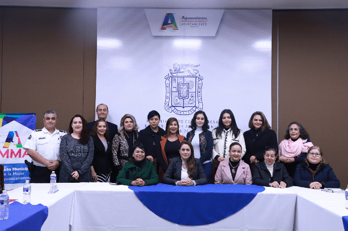 Rinde protesta el Consejo Municipal de la Mujer de Aguascalientes