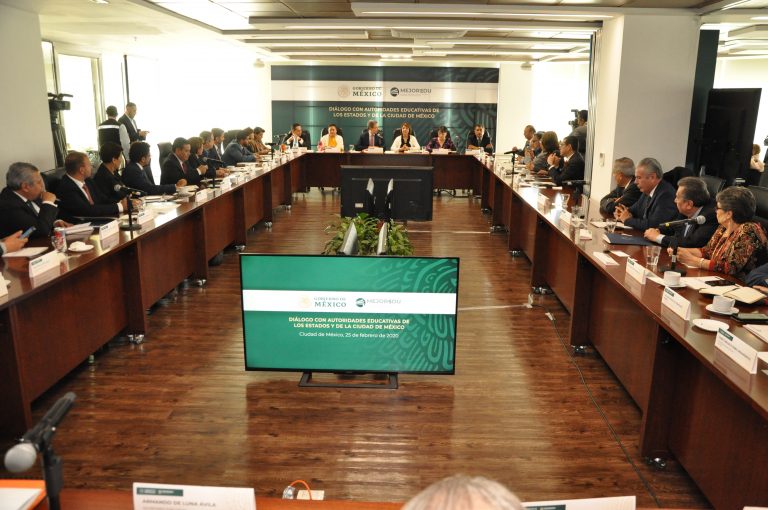 Coordinación con las autoridades educativas del país, fundamental para mejorar la educación básica y media superior