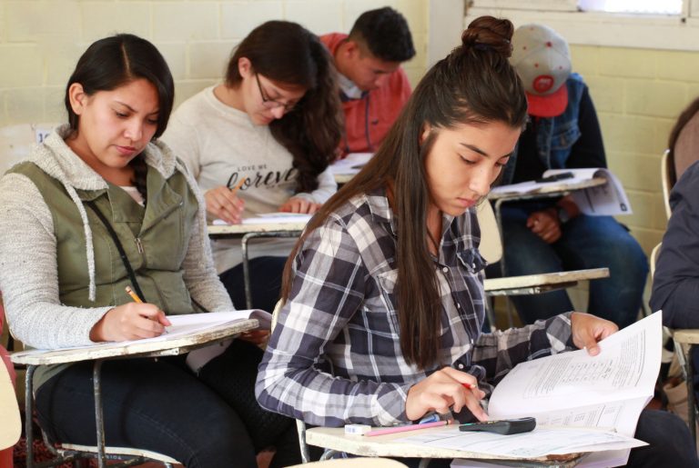 Convoca IEA a estudiantes rezagados y foráneos a registrarse para el Exani II 2020