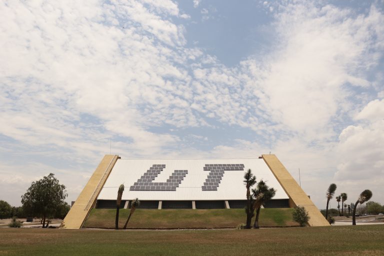 UTA establece vínculo de colaboración con empresa   