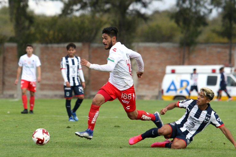 Resultados divididos, para fuerzas básicas de Necaxa frente a Monterrey