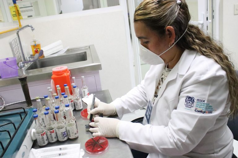 Opera el Hospital Hidalgo de Aguascalientes laboratorio clínico con alta tecnología