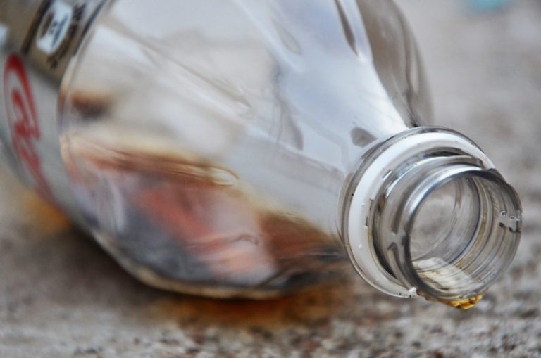 Analiza Pabellón de Arteaga la prohibición de bebidas en envases de un sólo uso