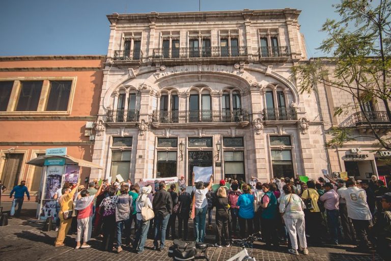 En Aguascalientes, jubilados logran que sus pensiones sean calculadas en salario mínimo a través de amparos