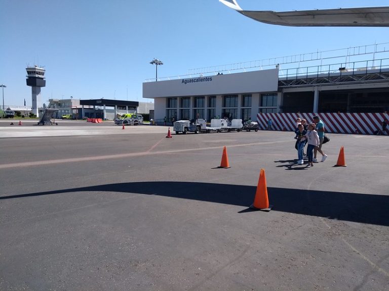Aeropuerto de Aguascalientes aplica medidas preventivas contra Covid-19 de la fase 1