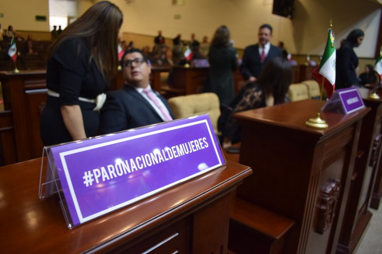 Fuera políticos. El Paro del 9 de Marzo no es de izquierda ni derecha