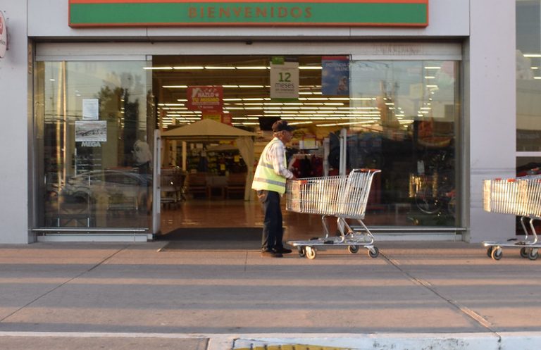 PROFECO verifica establecimientos en Aguascalientes para evitar acaparamientos y precios elevados