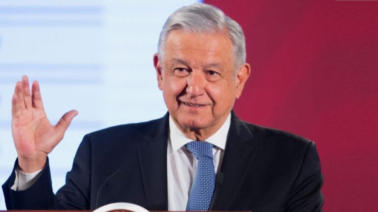 López Obrador llama a mantener calma frente al coronavirus