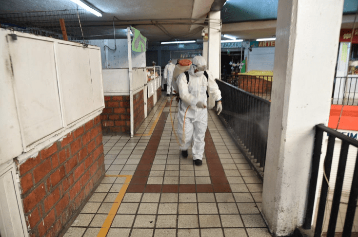 Ponen en marcha operativo para desinfectar espacios públicos de Aguascalientes