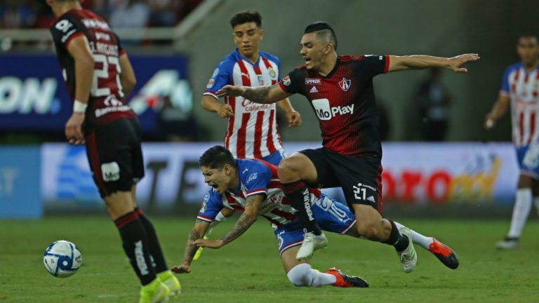 Los 7 jugadores históricos, del Clásico Tapatío