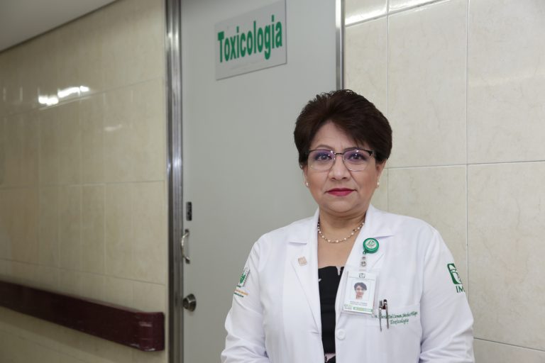 Reconocieron la trayectoria de la doctora María del Carmen Sánchez Villegas