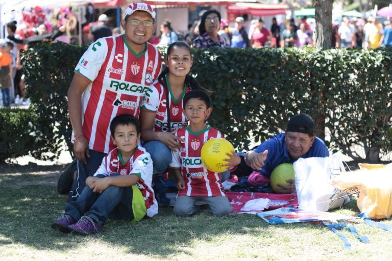 Necaxa, presente en celebración del Día de la Familia