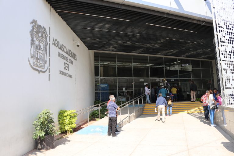 Requisitos para renovar o cambiar placas en Aguascalientes 2021