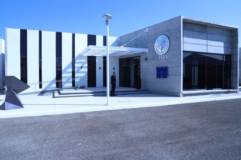 Entregan edificio del Tribunal Federal de Justicia Administrativa