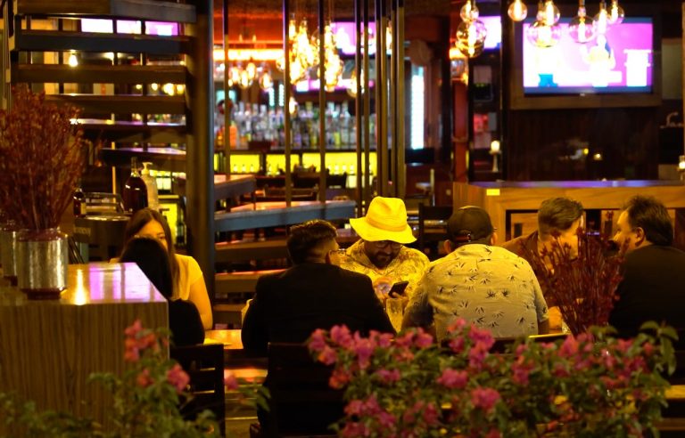 La fiesta sigue en bares de Polanco y la Roma, pese a advertencias