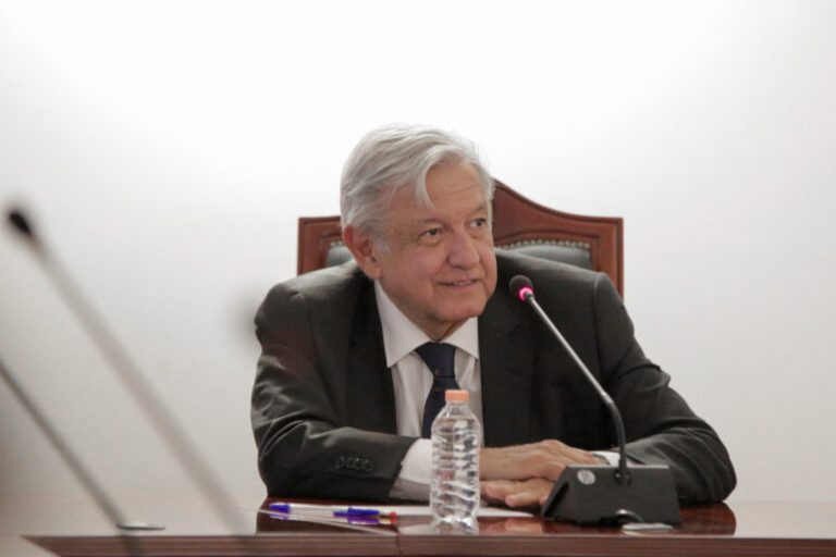 Insiste López Obrador: el rescate será al pueblo de México
